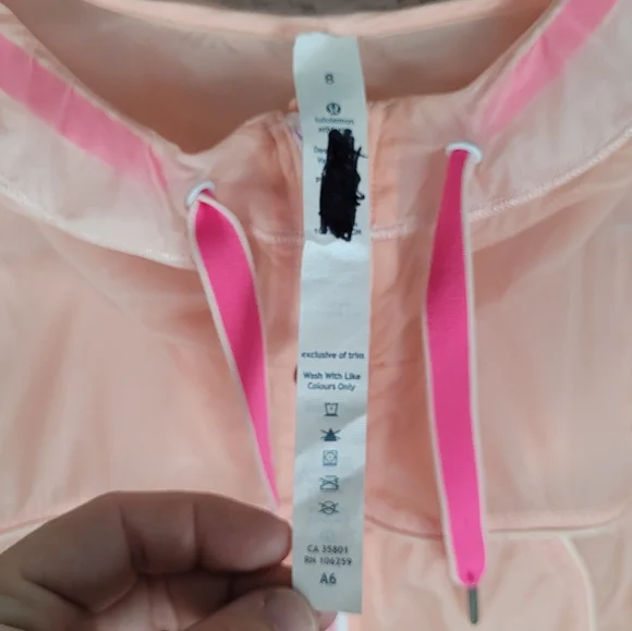 LULULEMON | Transparent-See windproof jacket - Picture 6 of 9